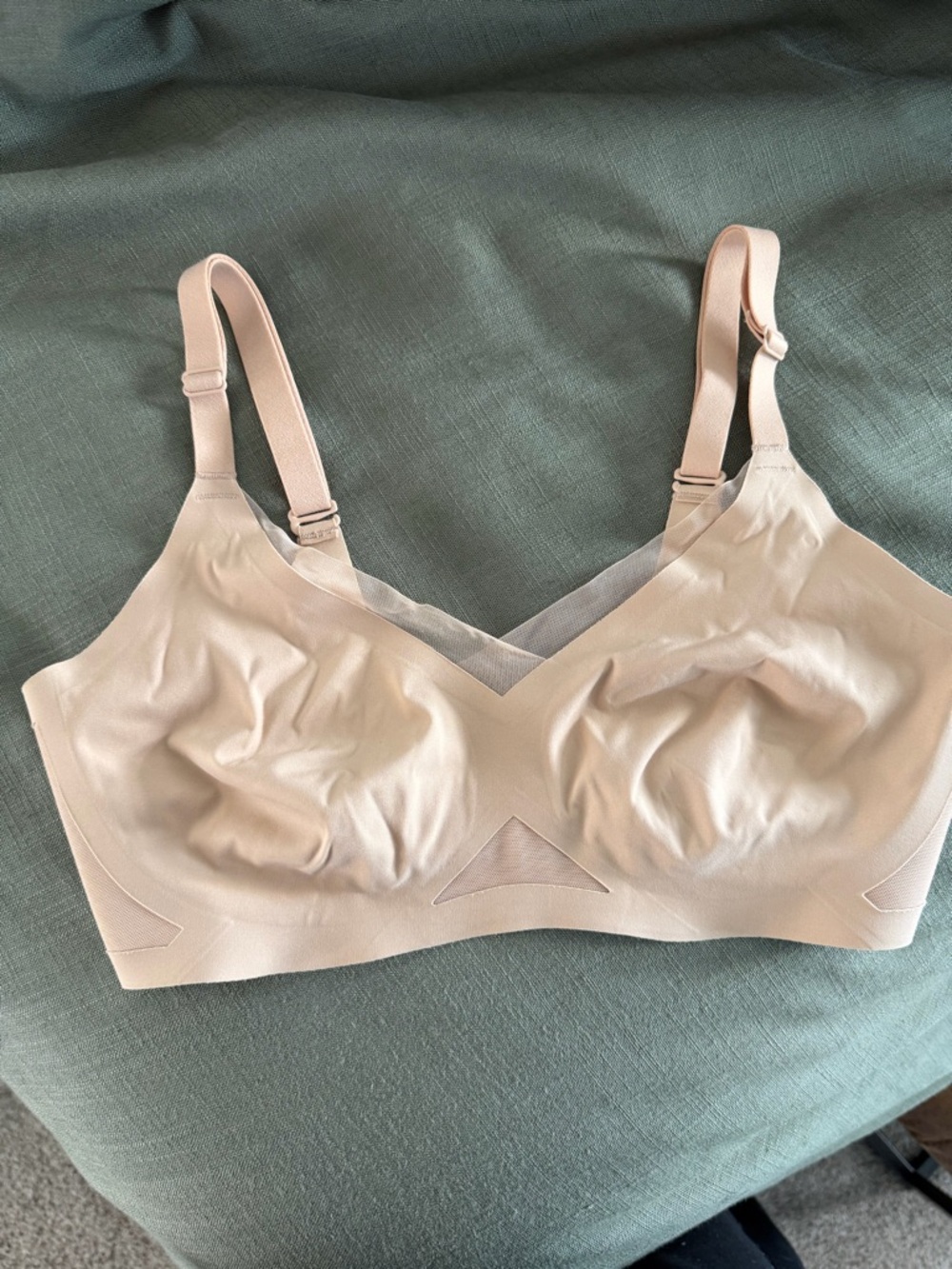 Honeylove crossover Wireless Nude Seamless Bra